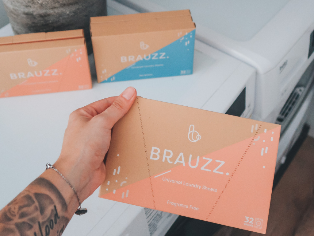 Verschillende brauzz wasstrips tussen schone was